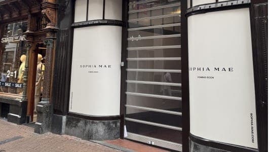 Monica Geuze opent eerste fysieke Sophia Mae-winkel in hartje Amsterdam